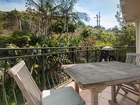 Middles - Villa Manyana 02 - Tourism Caloundra 2