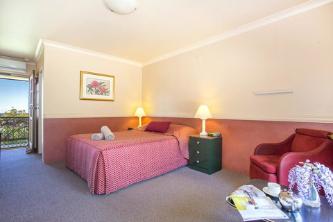 Milton Village Motel - Tourism Caloundra 1