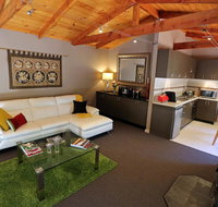 Mirkwood Forest Self-contained Spa Cottages - Tourism Caloundra