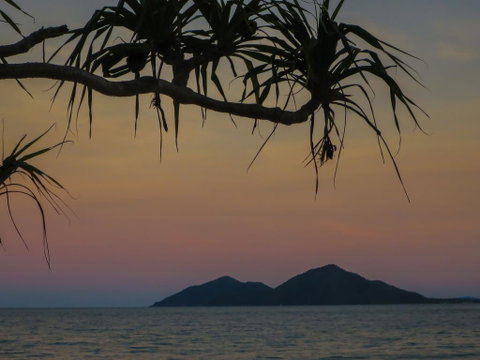 Mission Beach Hideaway Holiday Village - Tourism Caloundra 1