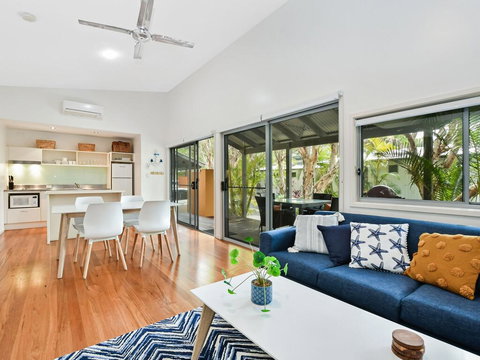 Mobys Resort 08 - Tourism Caloundra 3