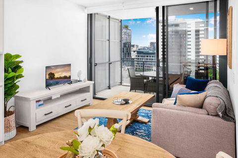Modern 1-Bed Apartment With Balcony And Leisure Area - Tourism Caloundra 2