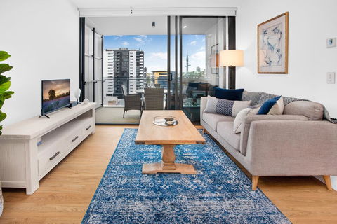 Modern 1-Bed Apartment With Balcony And Leisure Area - Tourism Caloundra 0
