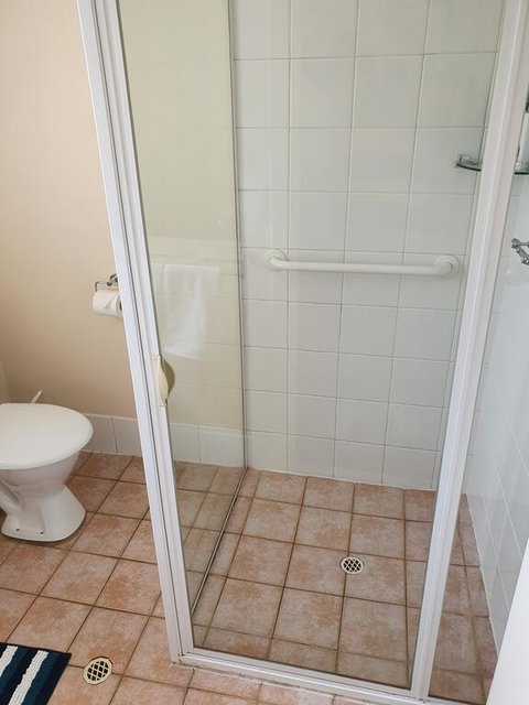 Modern Cosy Studio Close To QEH + Adelaide CBD + Airport + Beaches - Tourism Caloundra 2