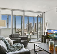 Modern Two Bedroom Apartment in Melbourne CBD - Tourism Caloundra