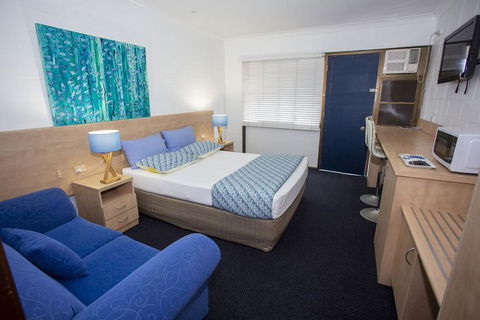 Moffat Beach Motel Caloundra - Tourism Caloundra 1