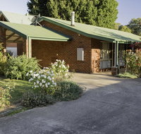 Monty's on Lumley Drive - Tourism Caloundra
