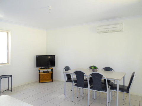 Moonta Bay Cabins - Tourism Caloundra 2