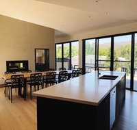 Mountain Mist Retreat - 4 Bedrooms - Tourism Caloundra