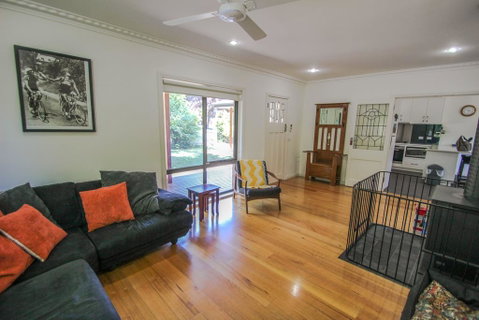 Mountbatten Retreat - Tourism Caloundra 3