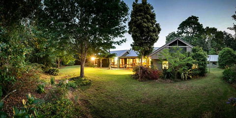 Mt Glorious Getaways - Tourism Caloundra 1