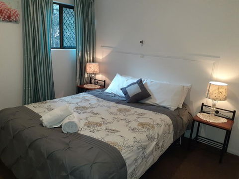 Murray Gardens Cottages & Motel - Tourism Caloundra 0