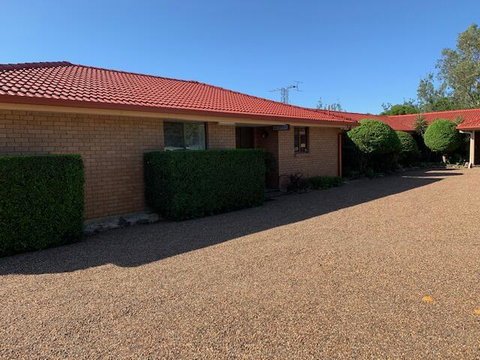 Muswellbrook Motor Inn - Tourism Caloundra 3
