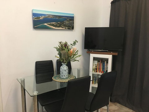 Neds On Northcote - Tourism Caloundra 1