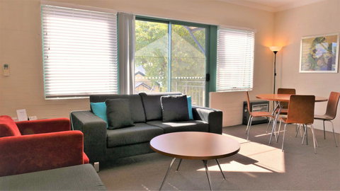 Dowler Apartments Subiaco - Tourism Caloundra 8