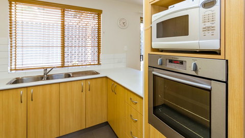 Dowler Apartments Subiaco - Tourism Caloundra 27