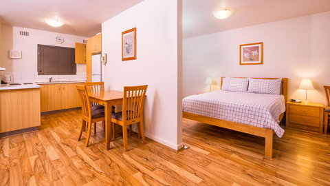 Dowler Apartments Subiaco - Tourism Caloundra 6