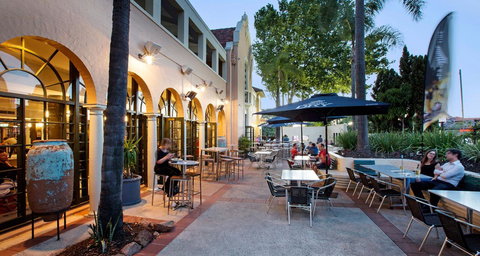 Captain Stirling Hotel - Tourism Caloundra 23