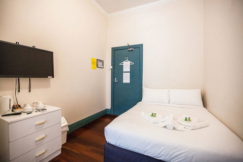 Captain Stirling Hotel - Tourism Caloundra 33
