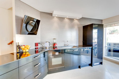 Cottesloe Contemporary Villa - Tourism Caloundra 12