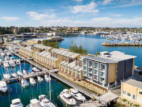 Be. Fremantle - Tourism Caloundra 0