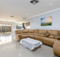 Rainbow Dream House - Tourism Caloundra