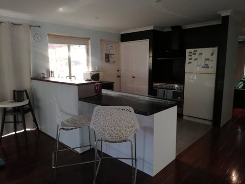 Beach Place @ Leeman - Tourism Caloundra 4