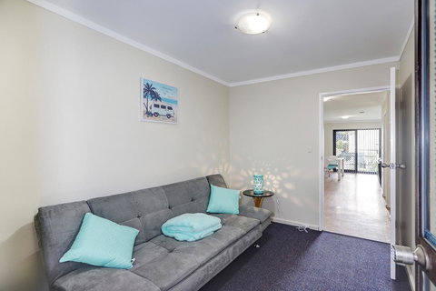 West Beach Lagoon 202 - Quiet & Ground Floor! - Tourism Caloundra 4
