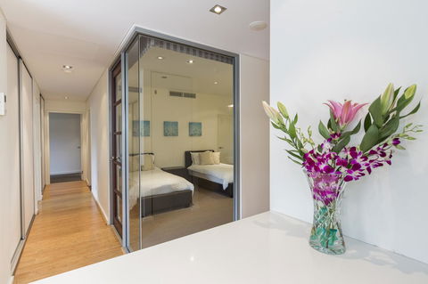Gallery Serviced Apartments - Tourism Caloundra 10