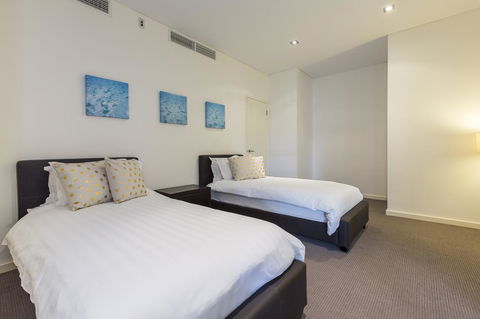 Gallery Serviced Apartments - Tourism Caloundra 13