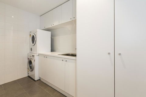 Gallery Serviced Apartments - Tourism Caloundra 21