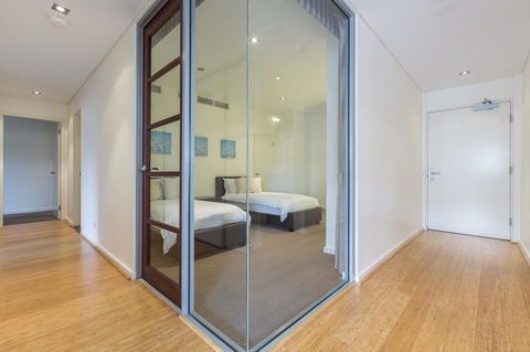 Gallery Serviced Apartments - Tourism Caloundra 17