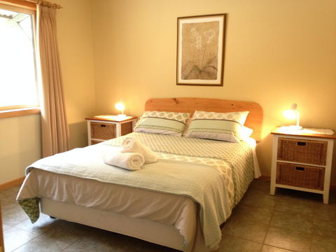 Riverside Retreat Chalets, Walpole - Tourism Caloundra 12
