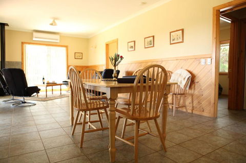 Riverside Retreat Chalets, Walpole - Tourism Caloundra 10