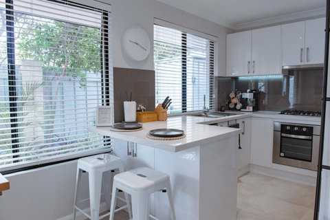 Mindarie Retreat - Tourism Caloundra 3