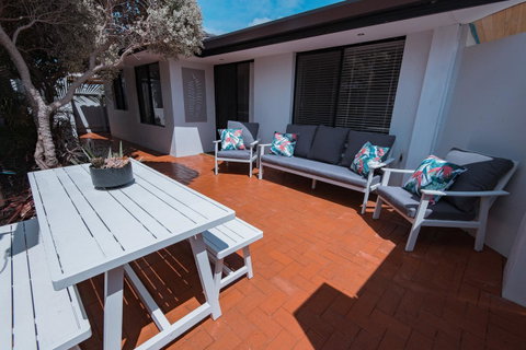 Mindarie Retreat - Tourism Caloundra 11