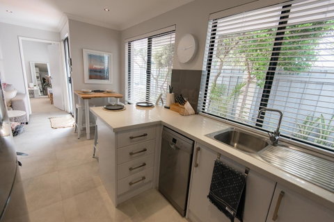 Mindarie Retreat - Tourism Caloundra 8