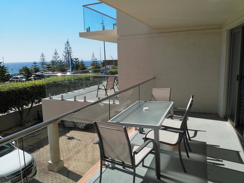 Salty Kiss - Tourism Caloundra 15