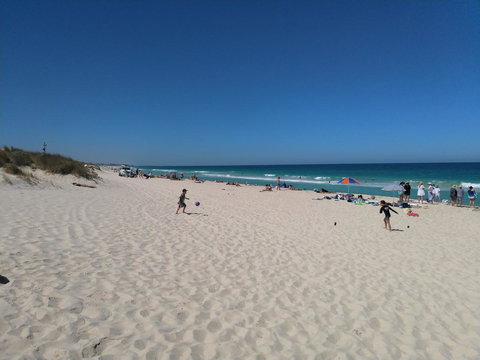Salty Kiss - Tourism Caloundra 20