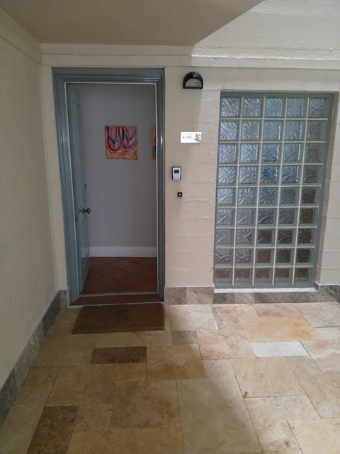 Salty Kiss - Tourism Caloundra 2