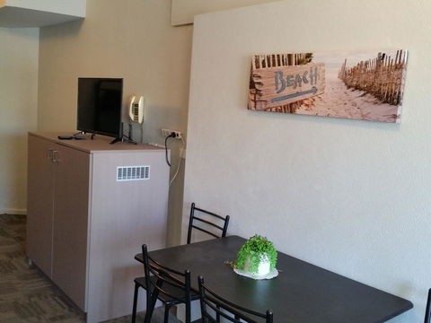 Mandurah Foreshore Motel - Tourism Caloundra 10