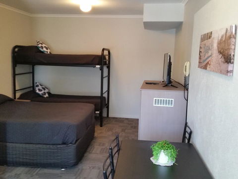 Mandurah Foreshore Motel - Tourism Caloundra 12