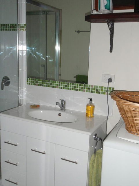 Gypsy Cottage - Tourism Caloundra 6