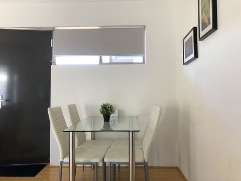 Gerring Court With Free 1 Car Bay Parking - Tourism Caloundra 15