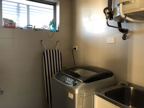 Gerring Court With Free 1 Car Bay Parking - Tourism Caloundra 16
