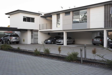 Gerring Court With Free 1 Car Bay Parking - Tourism Caloundra 17