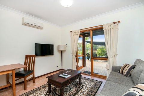 Coranda Lodge - Tourism Caloundra 22