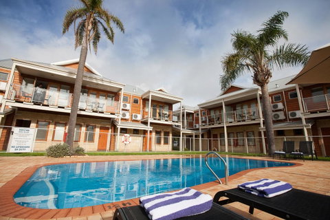 Nightcap At The Ship Inn - Tourism Caloundra 35