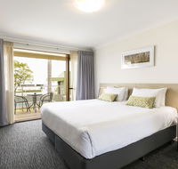 Nightcap at the Ship Inn - Tourism Caloundra