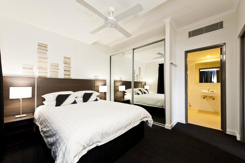 St Catherine\'s On Park - Tourism Caloundra 14